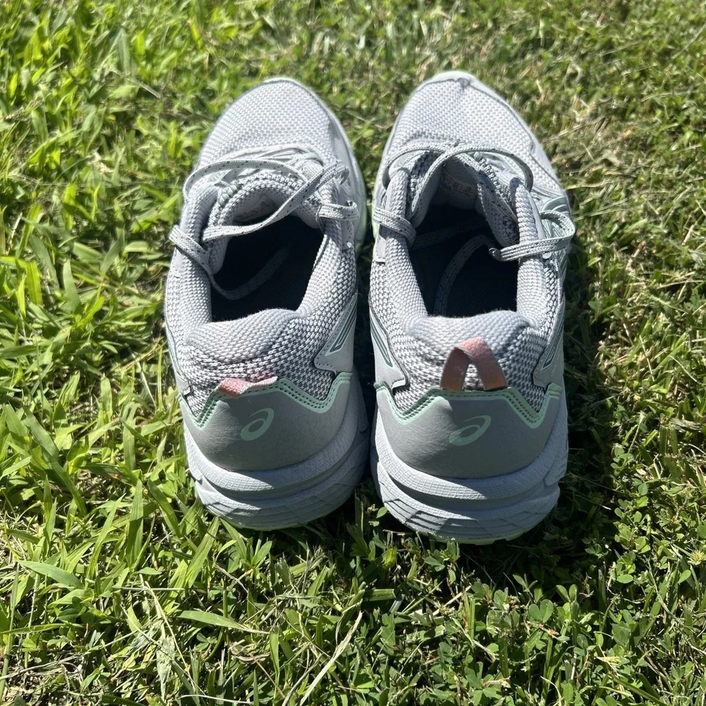Asics size 10